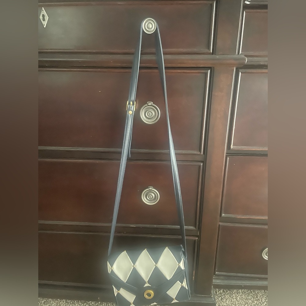 Elegant Blue and Cream Wall Hanging